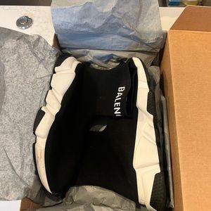 Sporty knit balenciaga